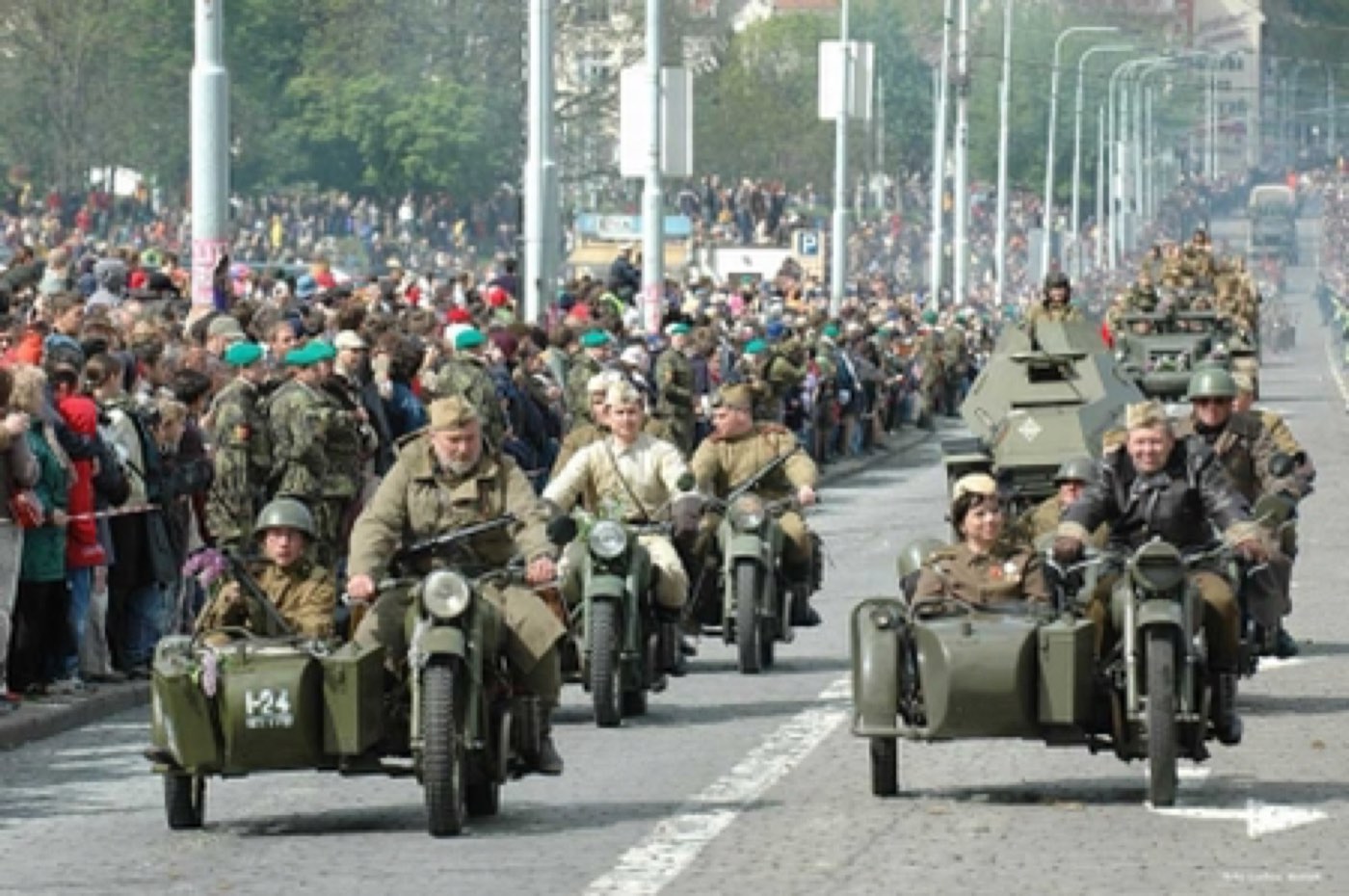 Oslavy 60. výročí ukončení válečných operací druhé světové války v Evropě - 8.5.2005 — 2
