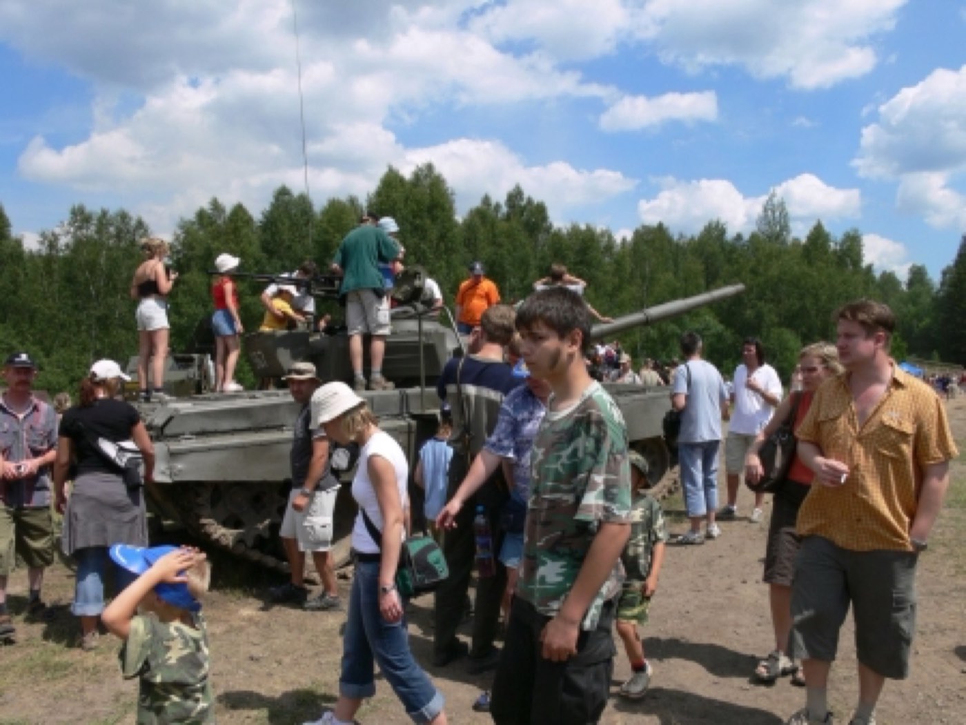 DEN VELITELSTVÍ SPOLEČNČNÝCH SIL BAHNA 2006 — 1