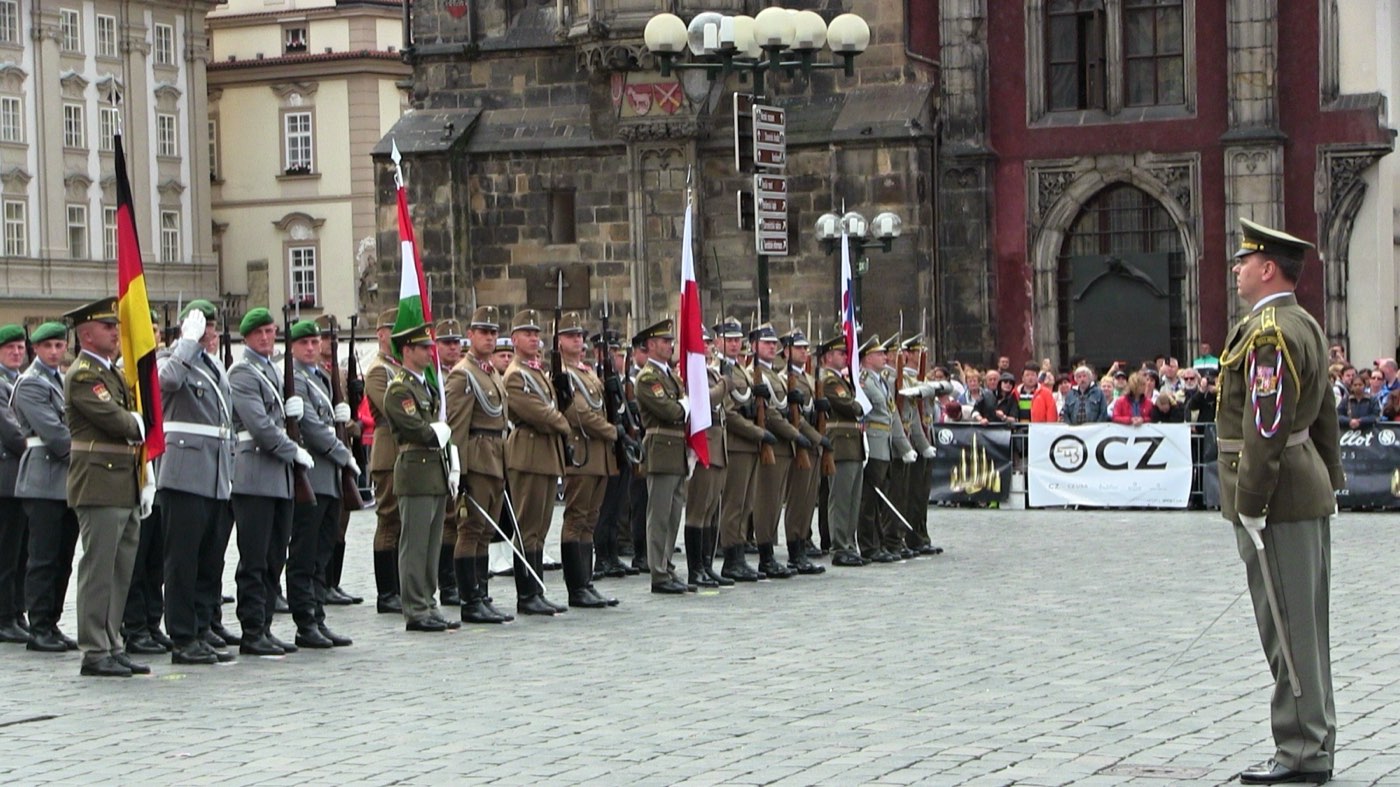 Drill fest army.cz 24.6.2015 Staroměstské náměstí